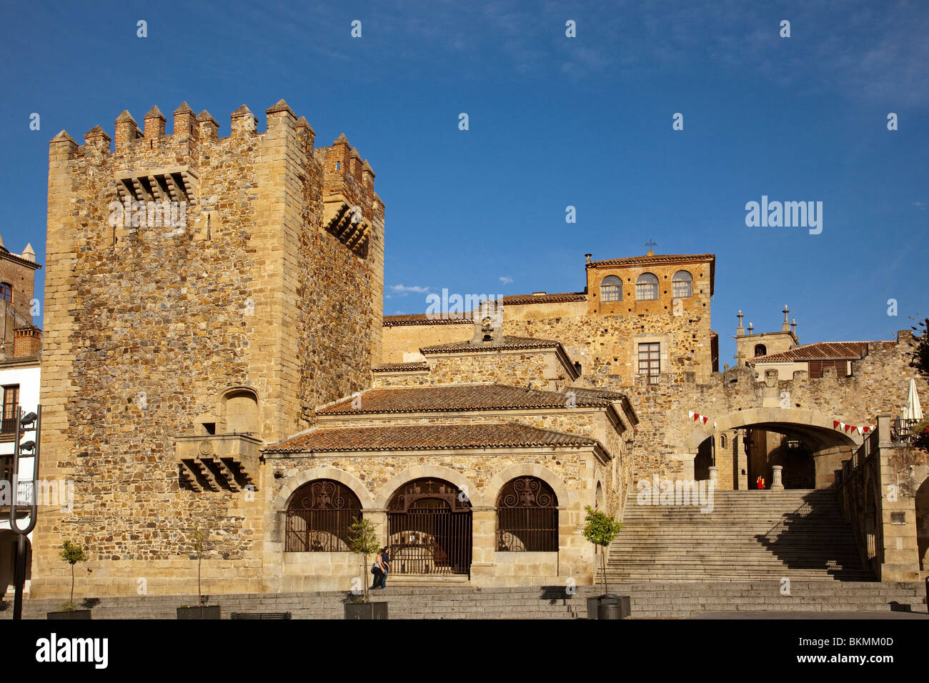 plaza-mayor-centro-hist-rico-monumental-de-c-ceres-extremadura-espa-a
