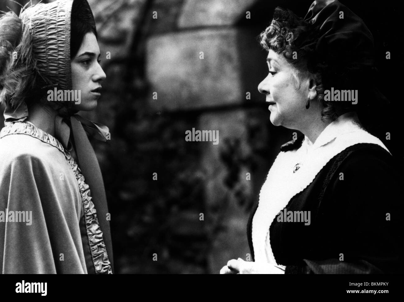 JANE EYRE (1996) CHARLOTTE GAINSBOURG, JOAN PLOWRIGHT JANE 007P Stock Photo Alamy