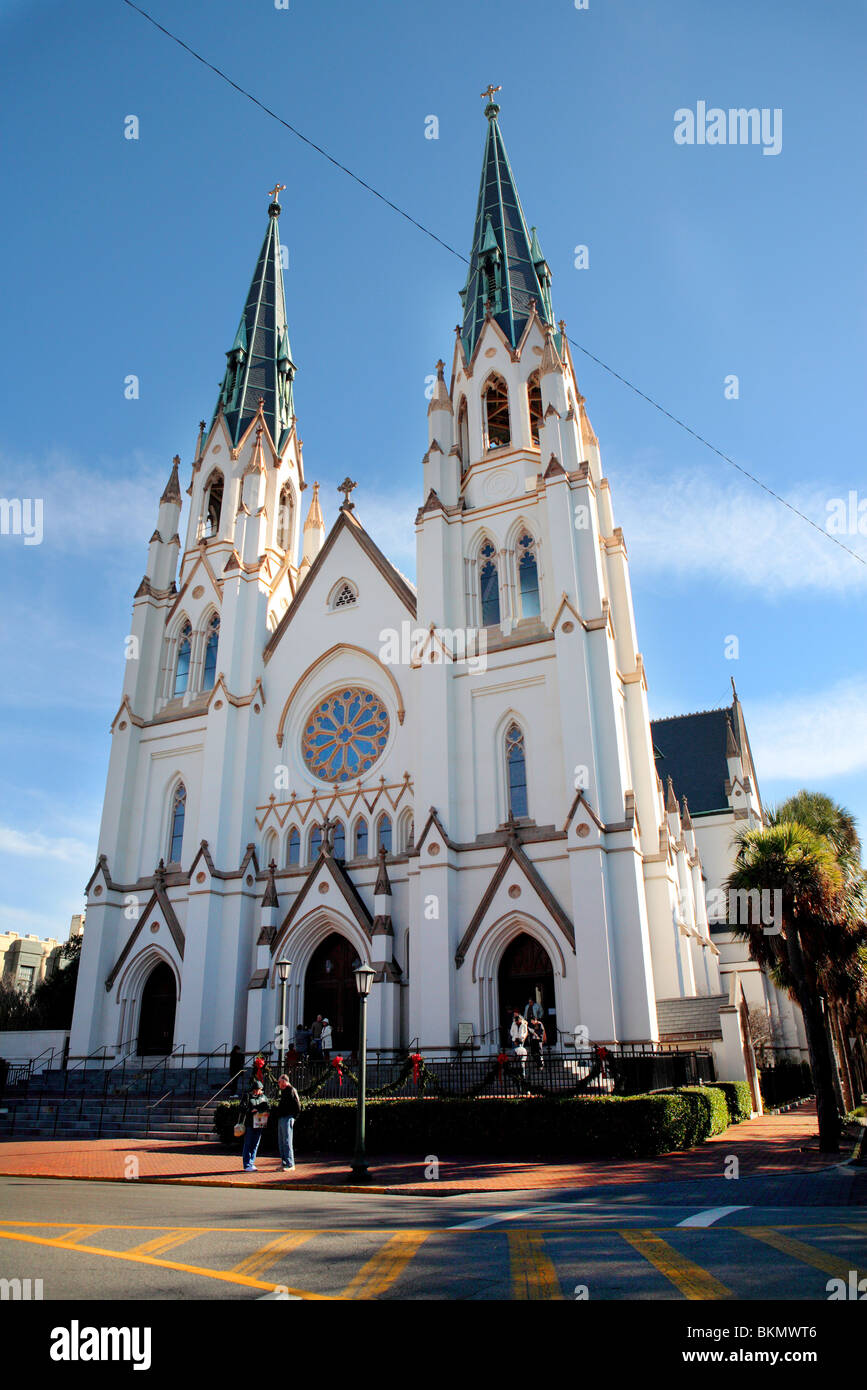 CATHEDRAL OF ST. JOHN THE BAPTIST IN SAVANNAH, GEORGIA, USA Stock Photo ...