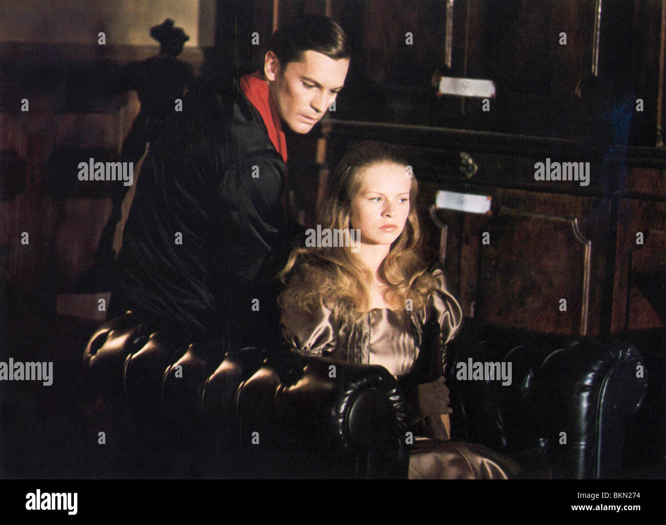 SALON KITTY (1978) HELMUT BERGER, TERESA ANN SAVOY SNKT 008FOH Stock Photo