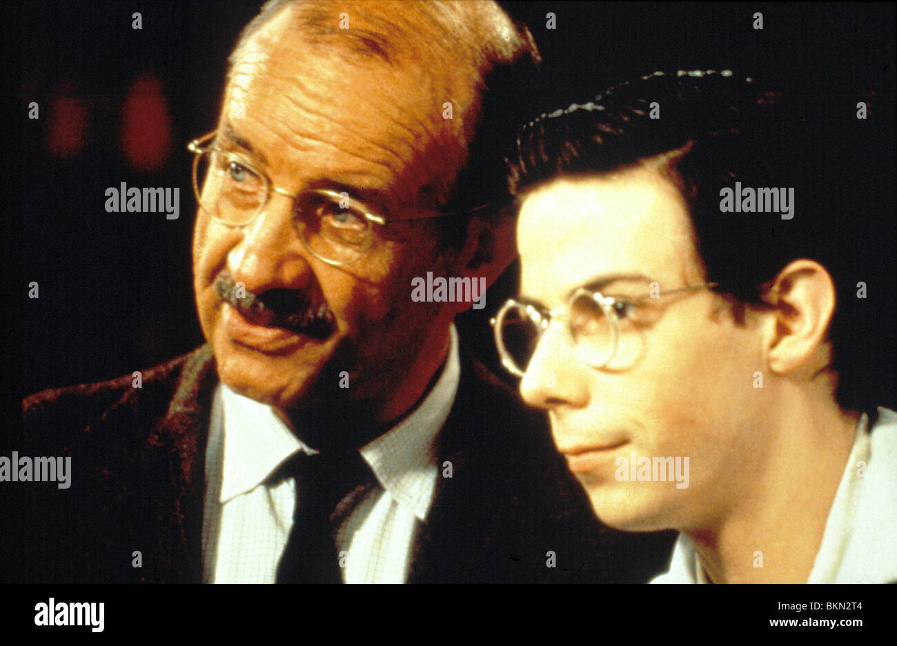 SHINE (1996) ARMIN MUELLER-STAHL, NOAH TAYLOR SHNE 054 Stock Photo