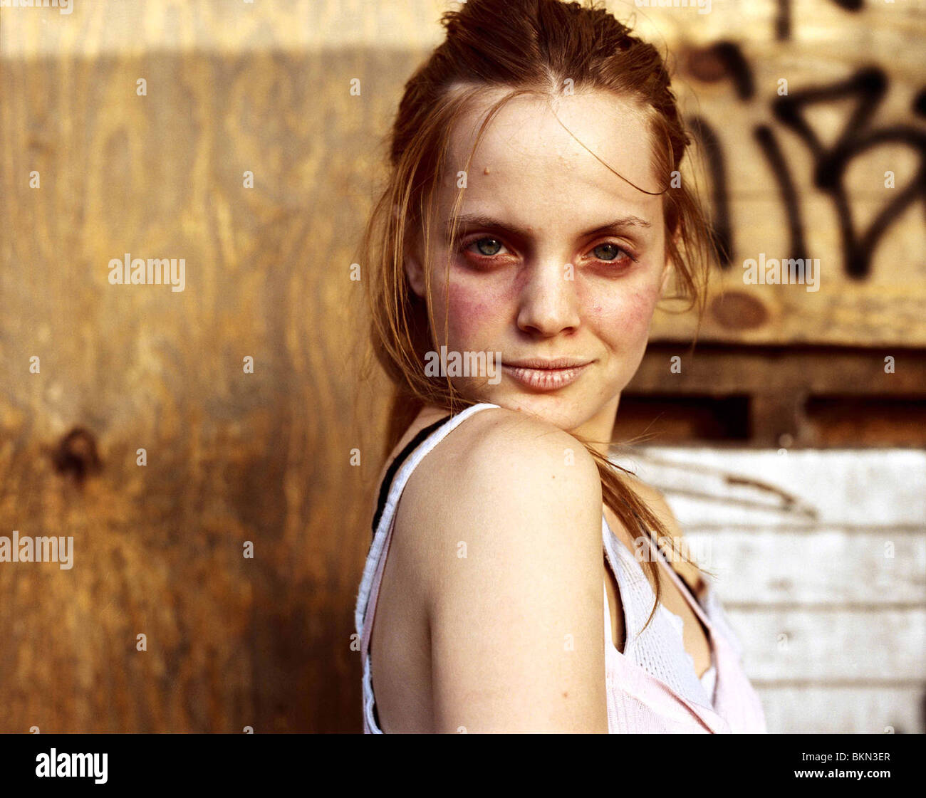 SPUN -2002 MENA SUVARI Stock Photo