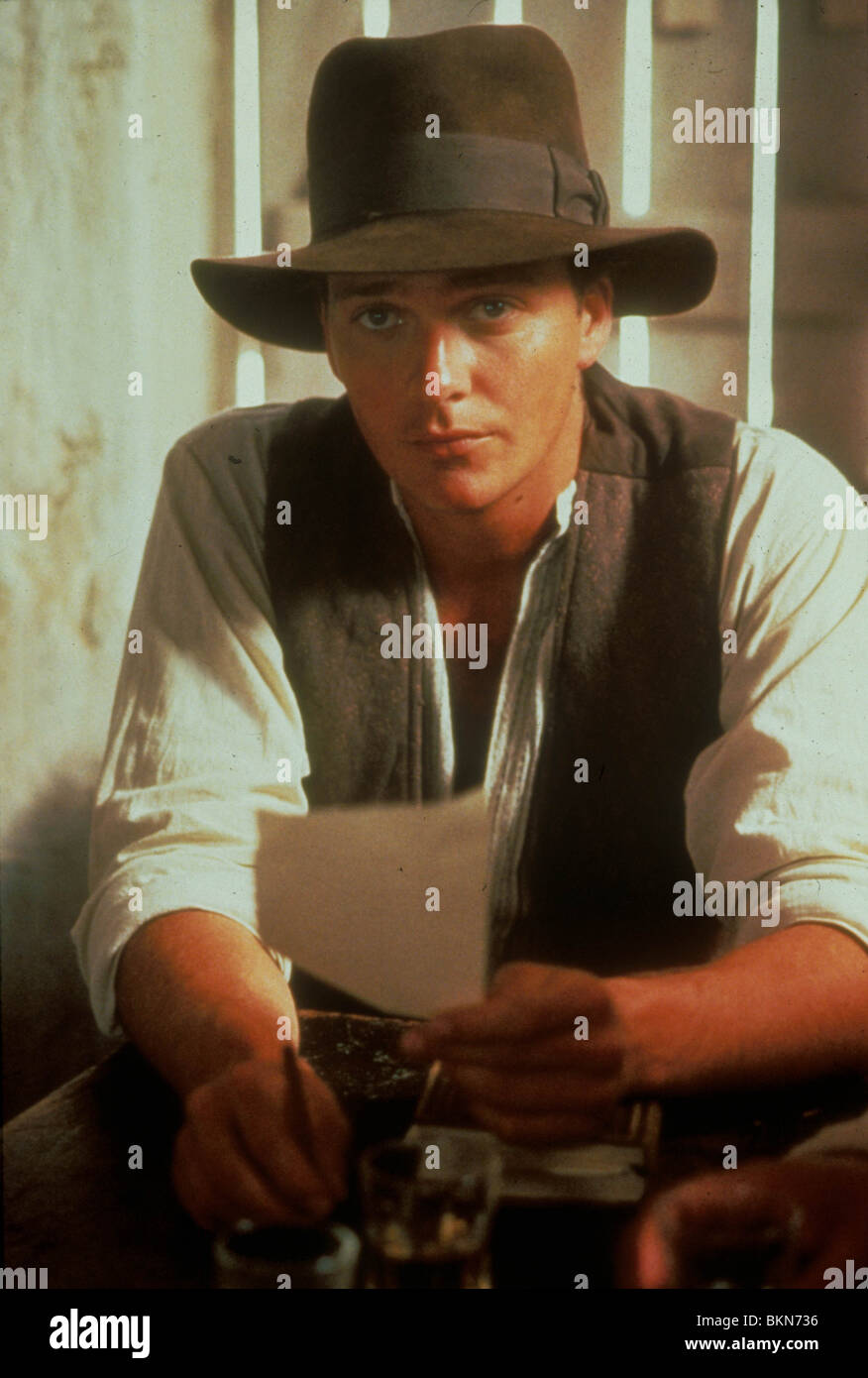 THE YOUNG INDIANA JONES CHRONICLES (TV) SEAN PATRICK FLANNERY YIJ1 001 Stock Photo