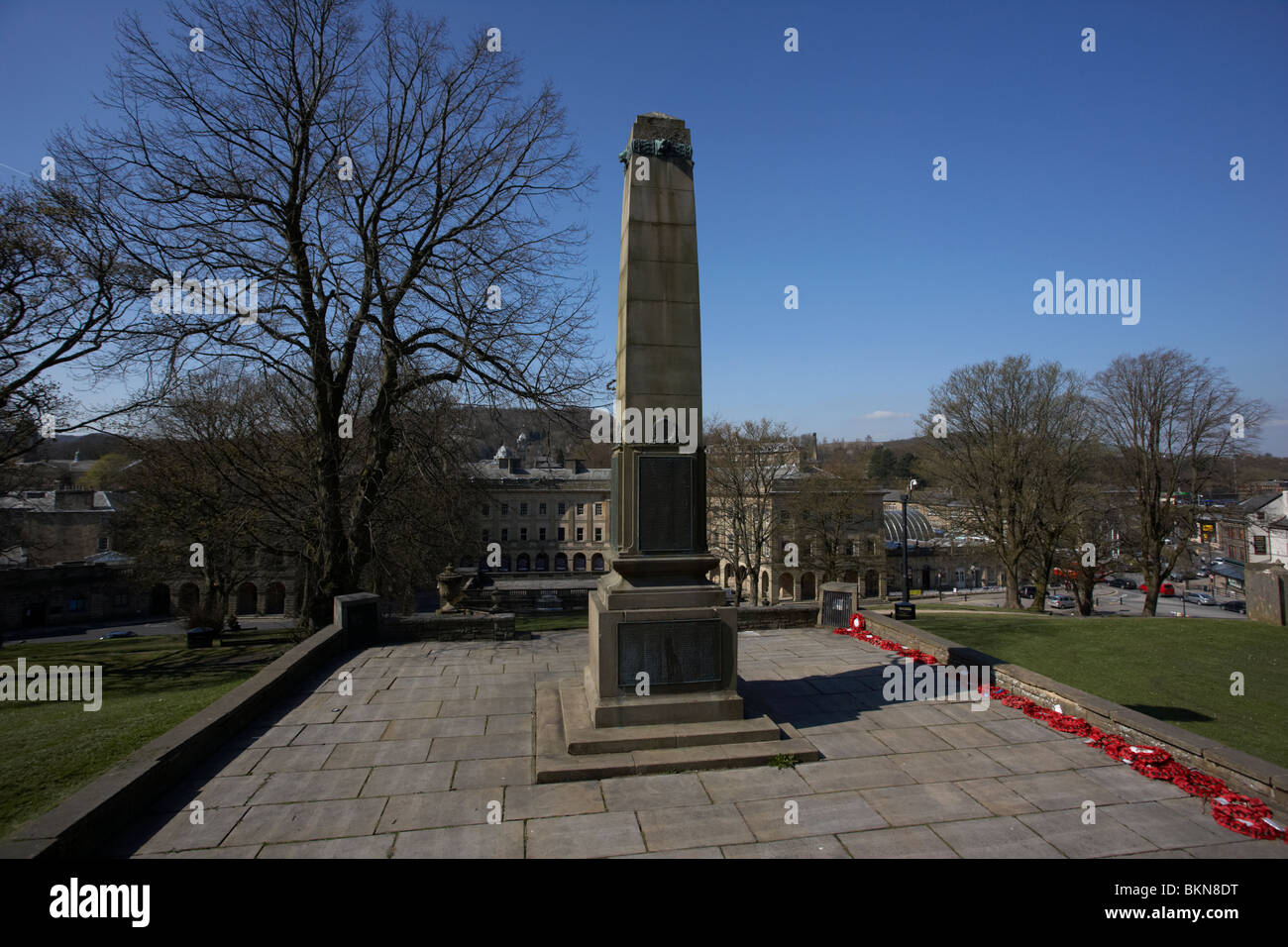 the-buxton-war-memorial-on-the-slopes-overlooking-the-crescent-buxton