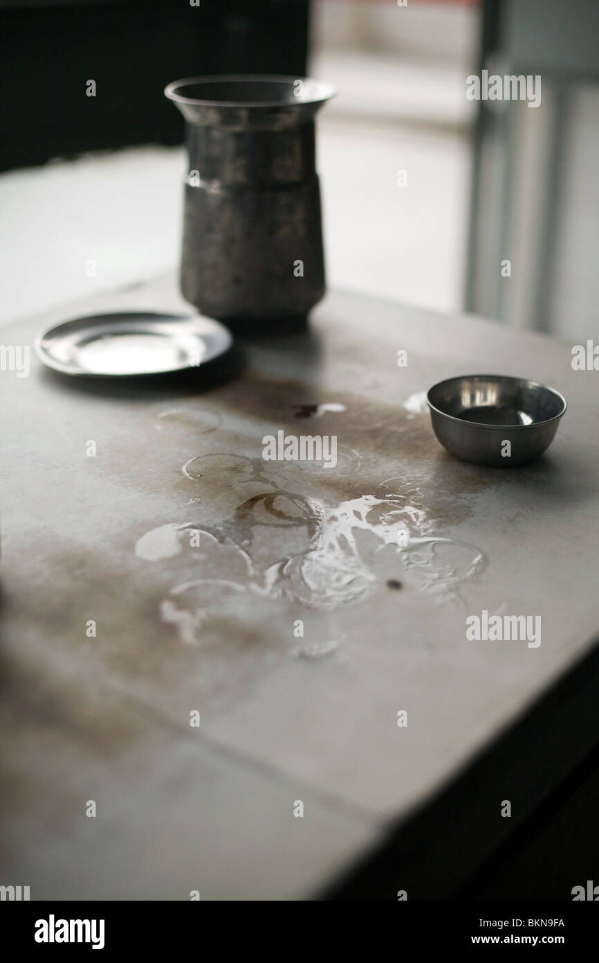 Tea shop owner Pakistan Stock Photo Alamy