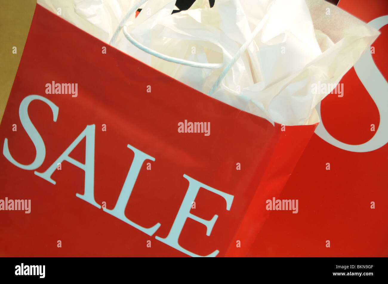 Shop price reduced sign hi-res stock photography and images - Alamy