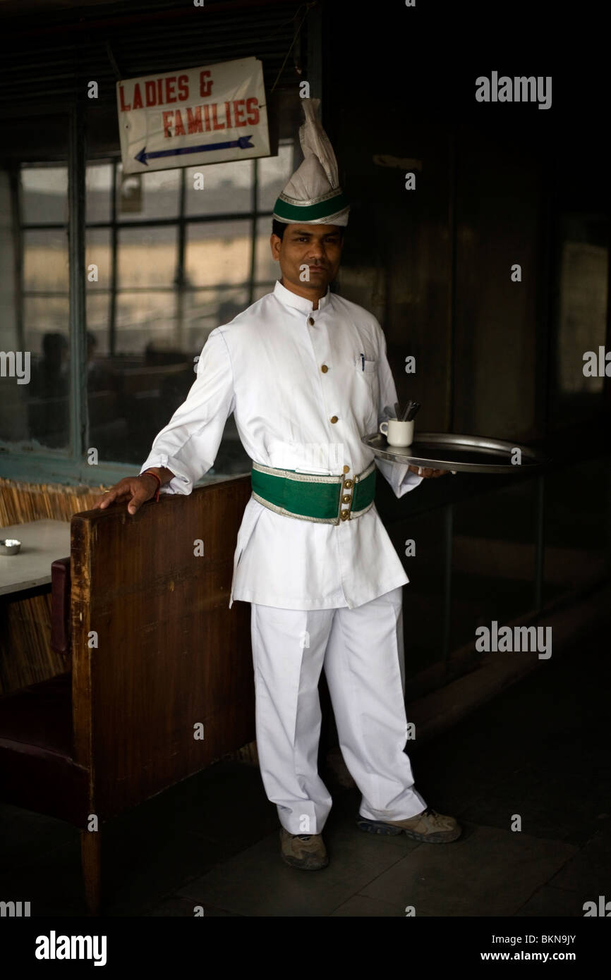 Tea shop owner Pakistan Stock Photo Alamy