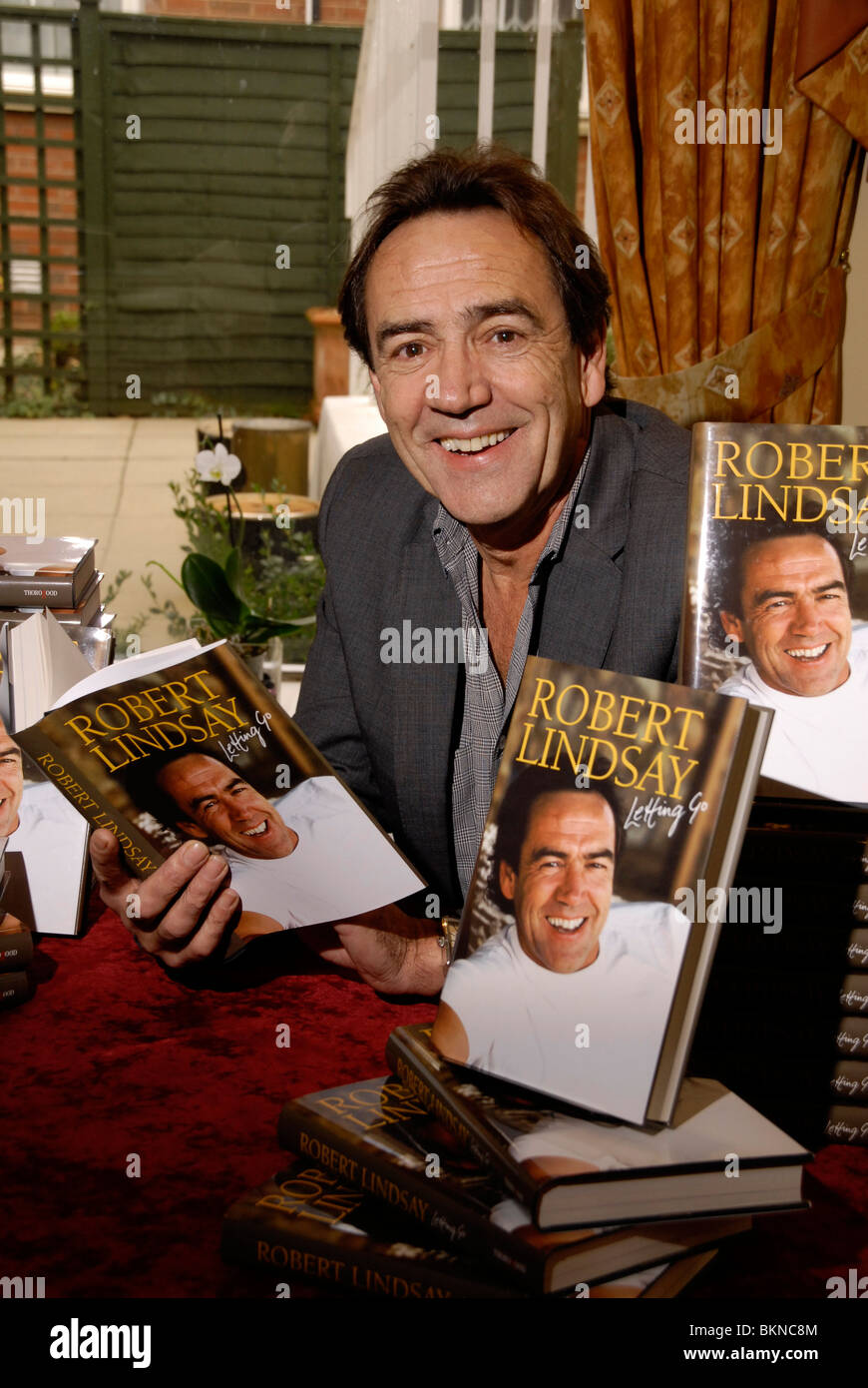 Actor Robert Lindsay at a literary lunch at Grovefield Hotel Bucks Stock Photo
