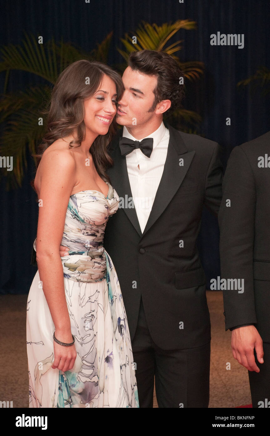 Kevin Jonas And Danielle Jonas Stock Photos & Kevin Jonas ...