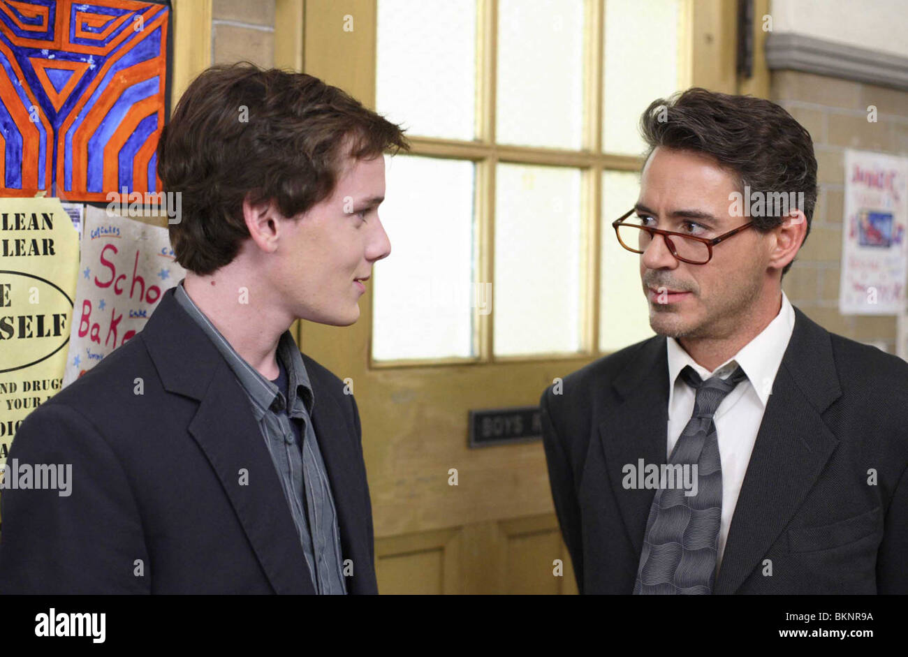 CHARLIE BARTLETT (2007) ANTON YELCHIN, ROBERT DOWNEY JR JON POLL (DIR) CHBA  001 Stock Photo - Alamy, image size:1300x941