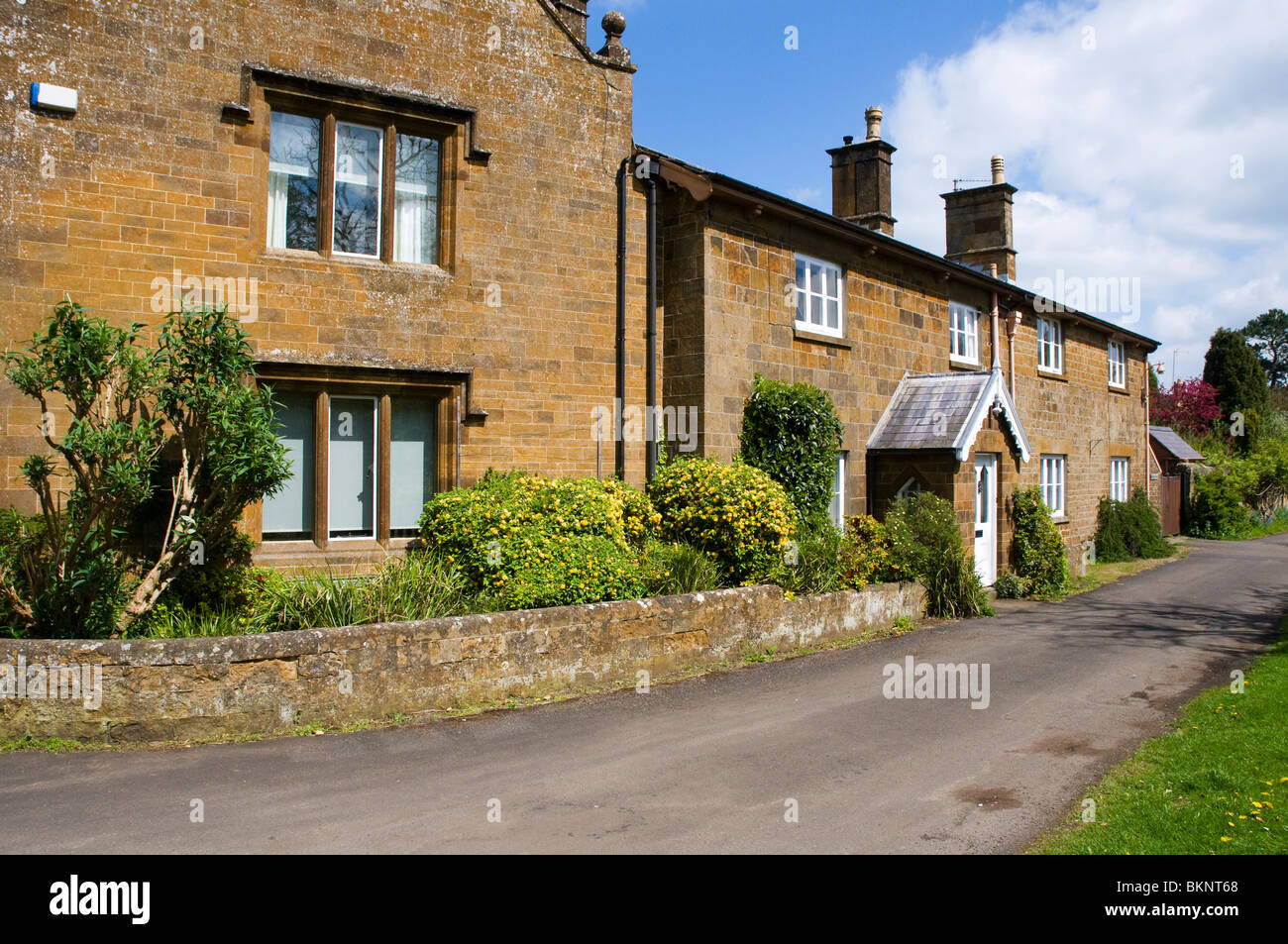 Street scene in the Cotswolds.  Glympton, West Oxfordshire. Stock Photo