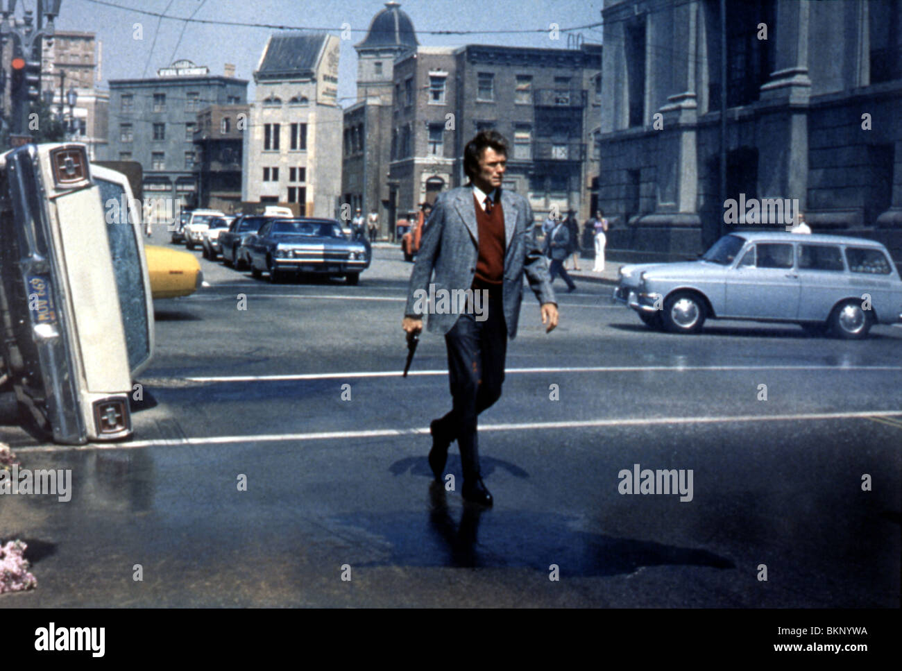 Dirty harry 1971 clint eastwood stock photo alamy