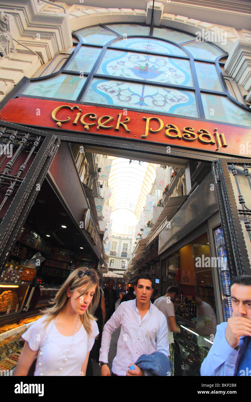 Turkey, Istanbul, shopping at Istiklal Caddesi, Beyoglu, karakoy Stock Photo