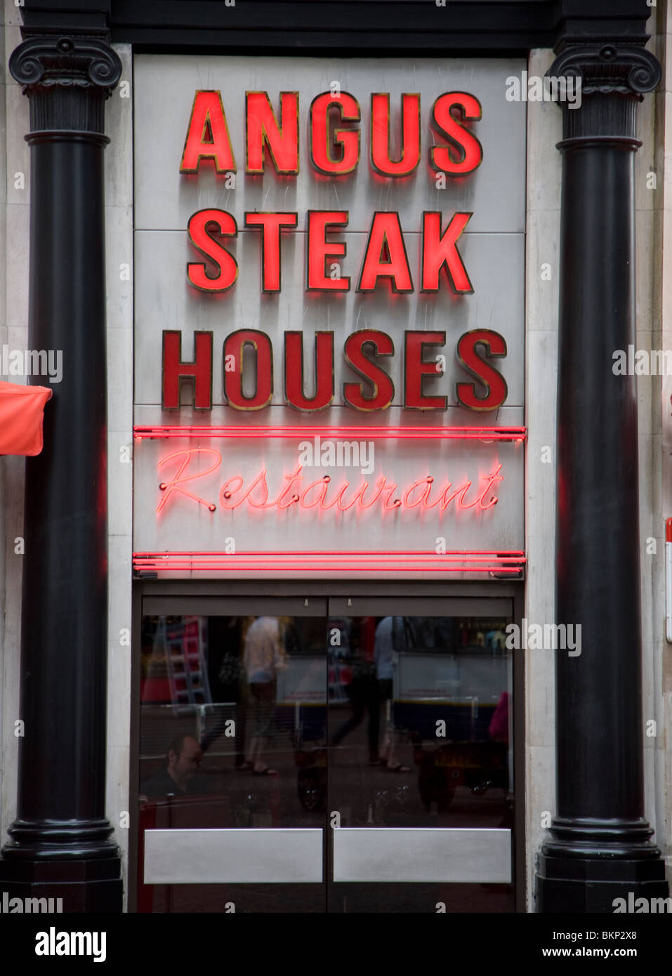 Angus steak house hi-res stock photography and images - Alamy