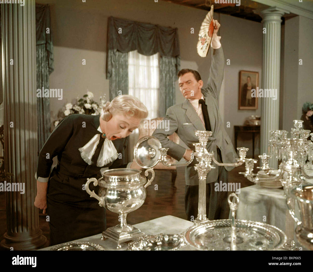 HIGH SOCIETY (1956) GRACE KELLY, FRANK SINATRA CHARLES WALTERS (DIR) HGSY 024 Stock Photo