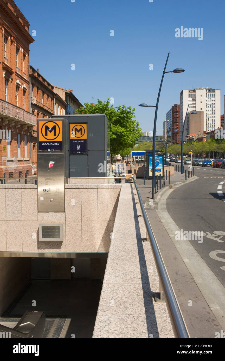 The Wide Allees Jean Jaures and Metro Station Entrance in the City of  Toulouse Haute-Garonne Midi-Pyrenees France Stock Photo - Alamy