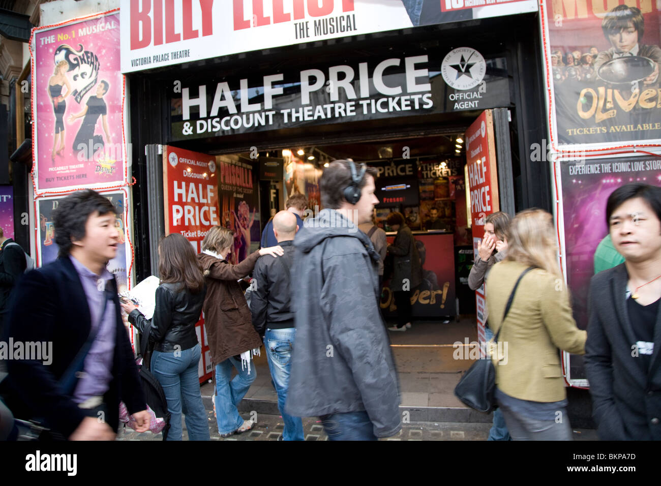 Half price theatre ticket booth, Leicester Square, London, England Stock Photo