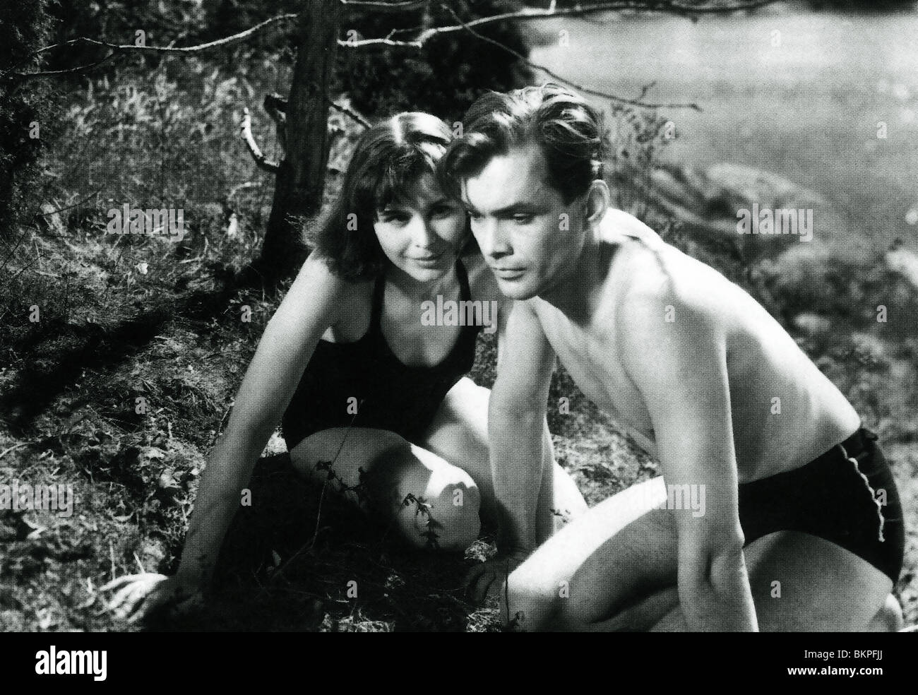 SUMMER INTERLUDE (1950) MAJ-BRITT NILSSON, BIRGER MALMSTEN INGMAR BERGMAN (DIR) SUMI 001 Stock Photo