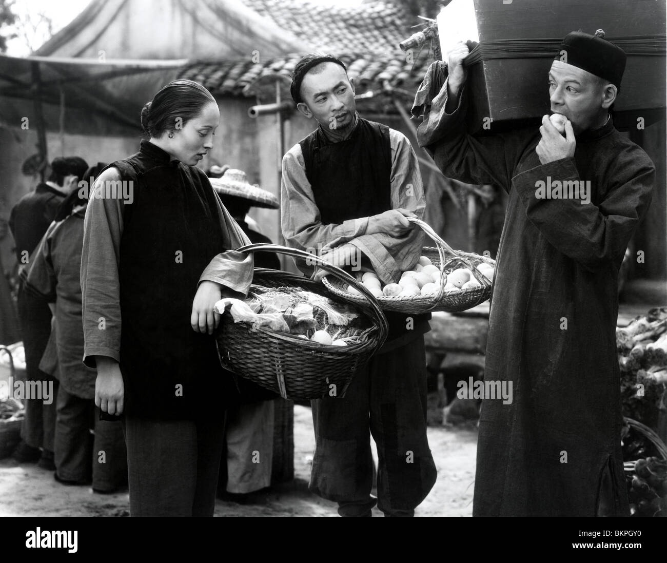 The good earth 1937 paul muni hi-res stock photography and images - Alamy