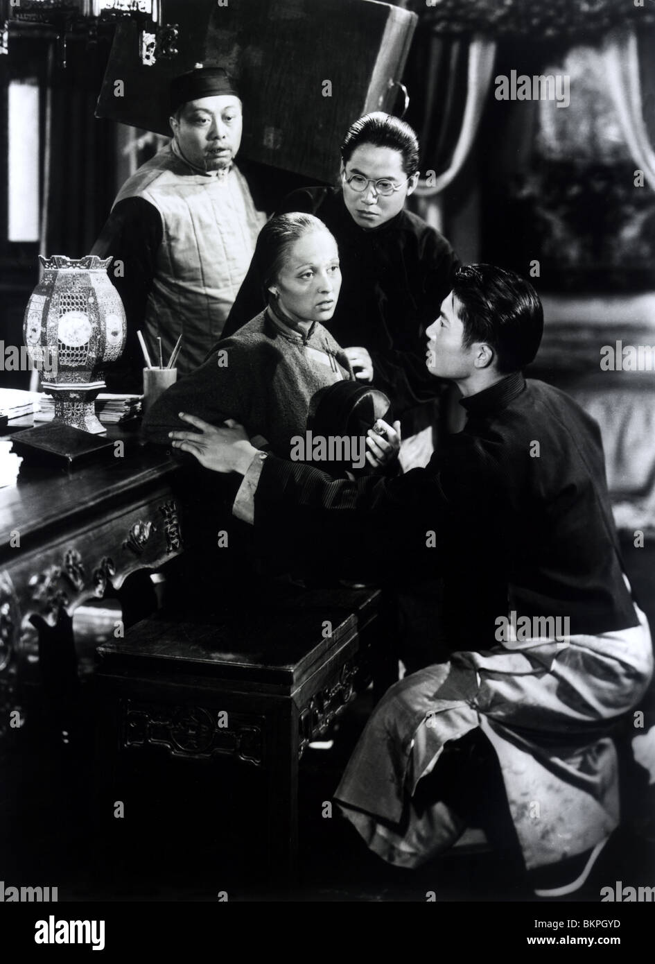 THE GOOD EARTH (1937) PAUL MUNI, LUISE RAINER SIDNEY FRANKLIN (DIR ...