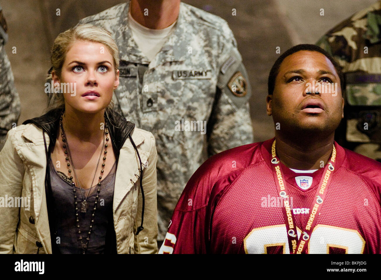 TRANSFORMERS (2007) RACHAEL TAYLOR, ANTHONY ANDERSON MICHAEL BAY (DIR) TRRS 001-10 MOVIESTORECOLLECTION LTD Stock Photo
