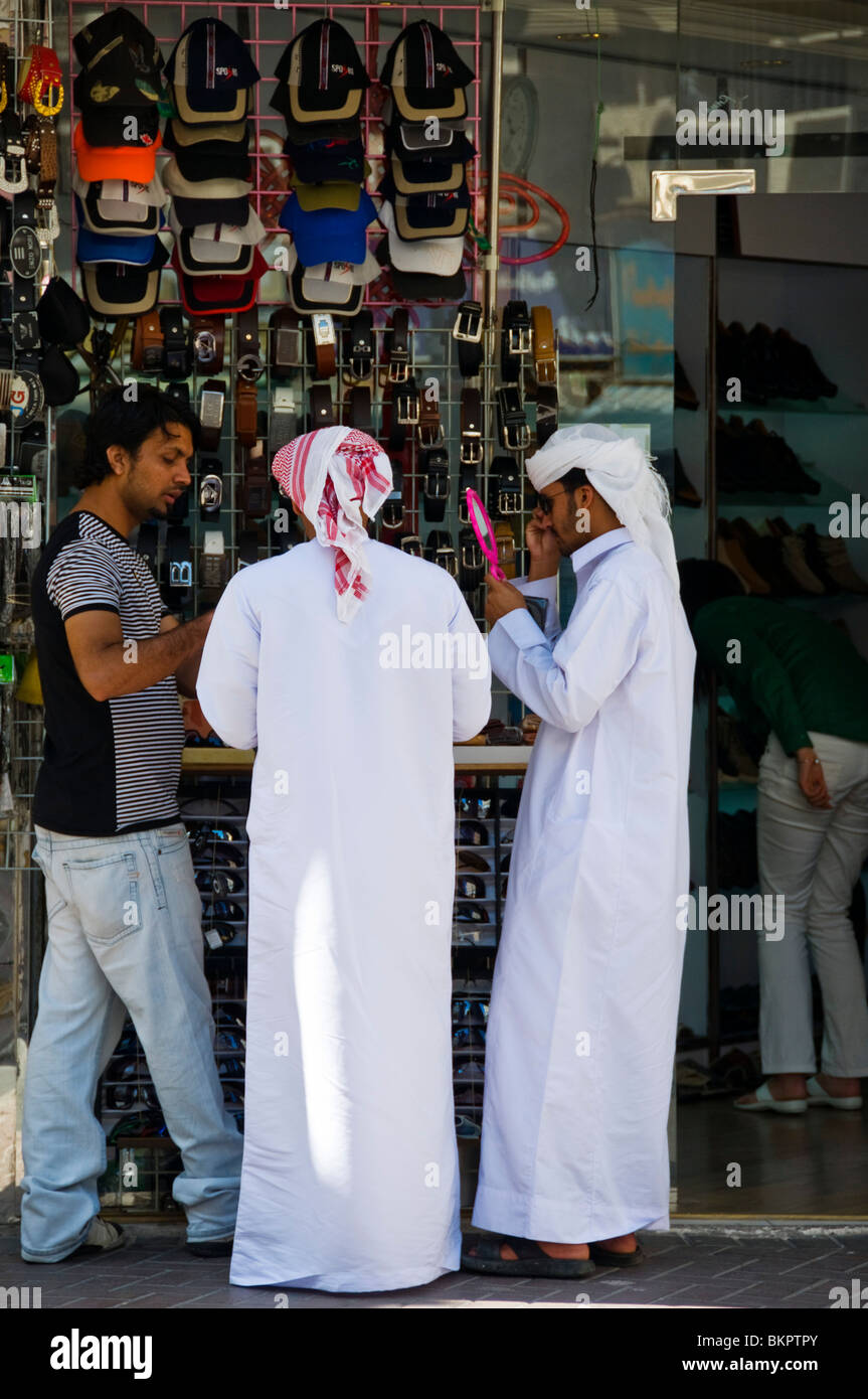 Shopping fashion men hires stock photography and images Alamy