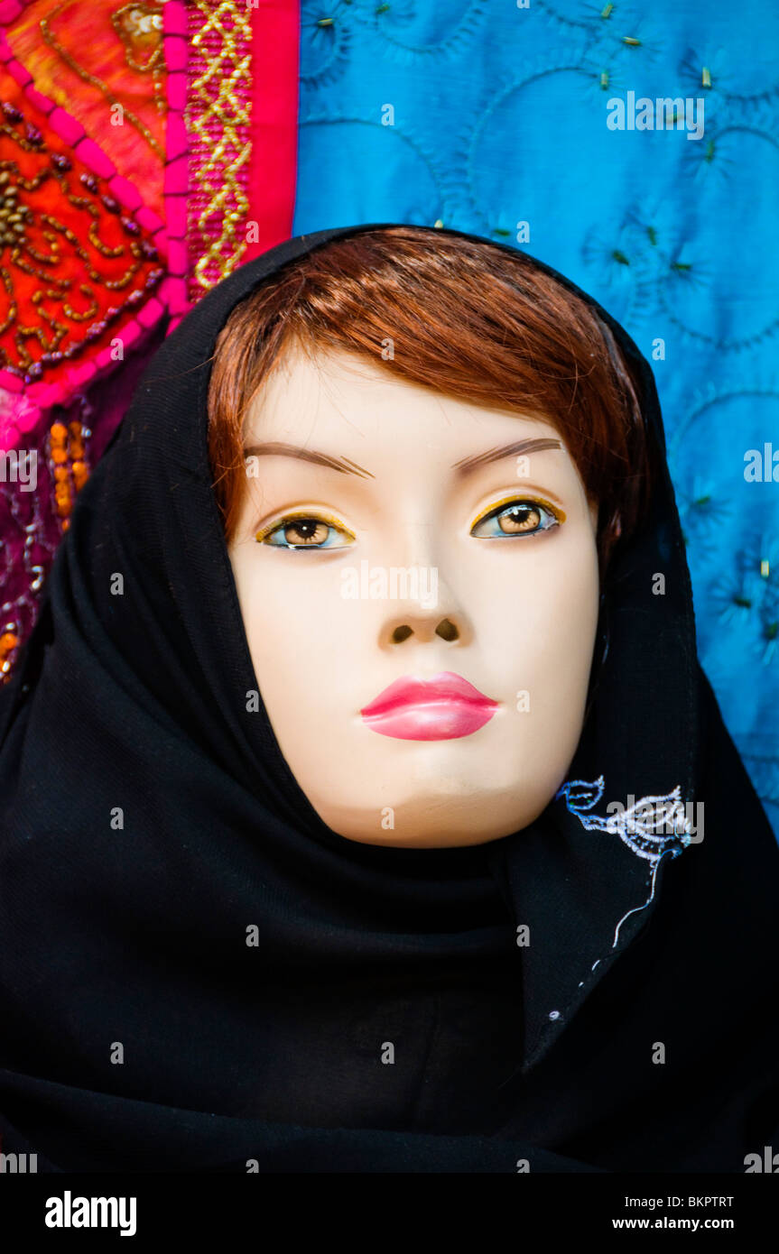 Mannequin faces hi-res stock photography and images - Alamy