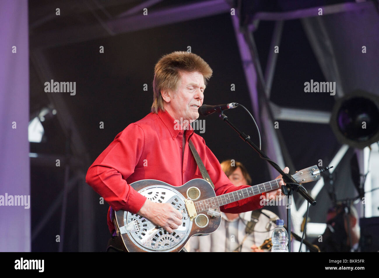 Rock n roll singer and musician Joe Brown on stage, London, UK Stock Photo