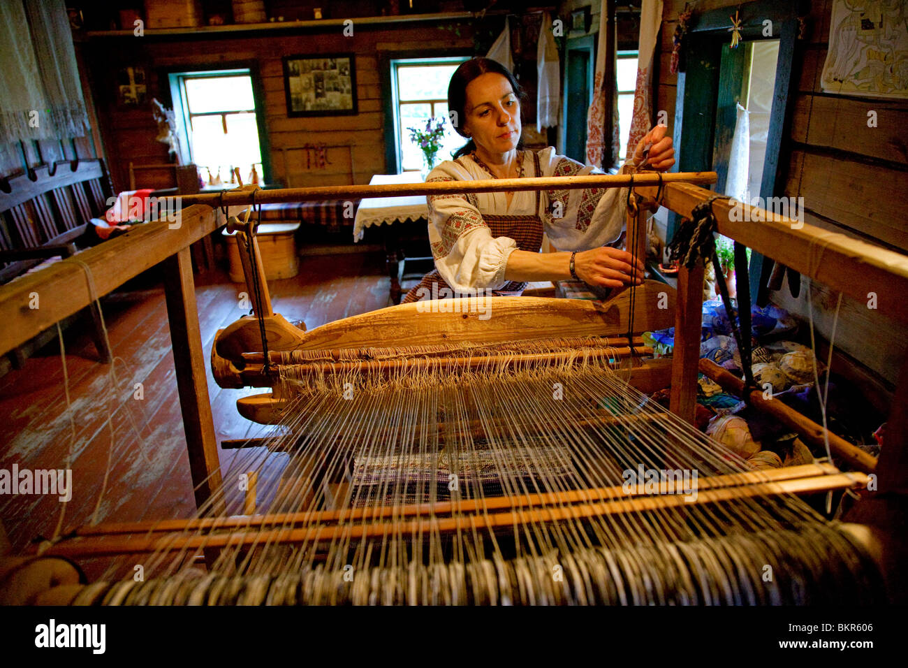 Russia, Leningrad Region, Podporozhsky. In Mandrogi, a crafts village on the Svir river. Knitting machine Stock Photo