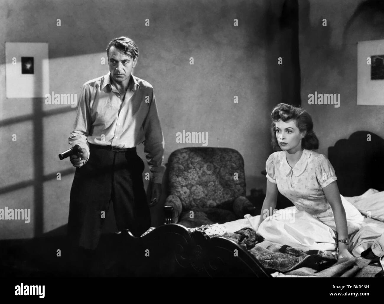 CLOAK AND DAGGER (1946) GARY COOPER, LILI PALMER FRITZ LANG (DIR) 001