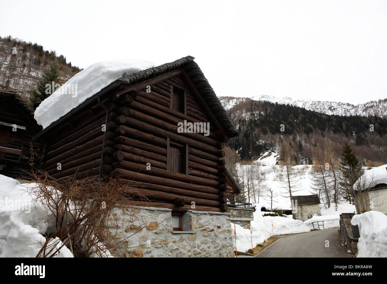 Swiss cabin in Mogno, Valle Maggia, Switzerland Stock Photo