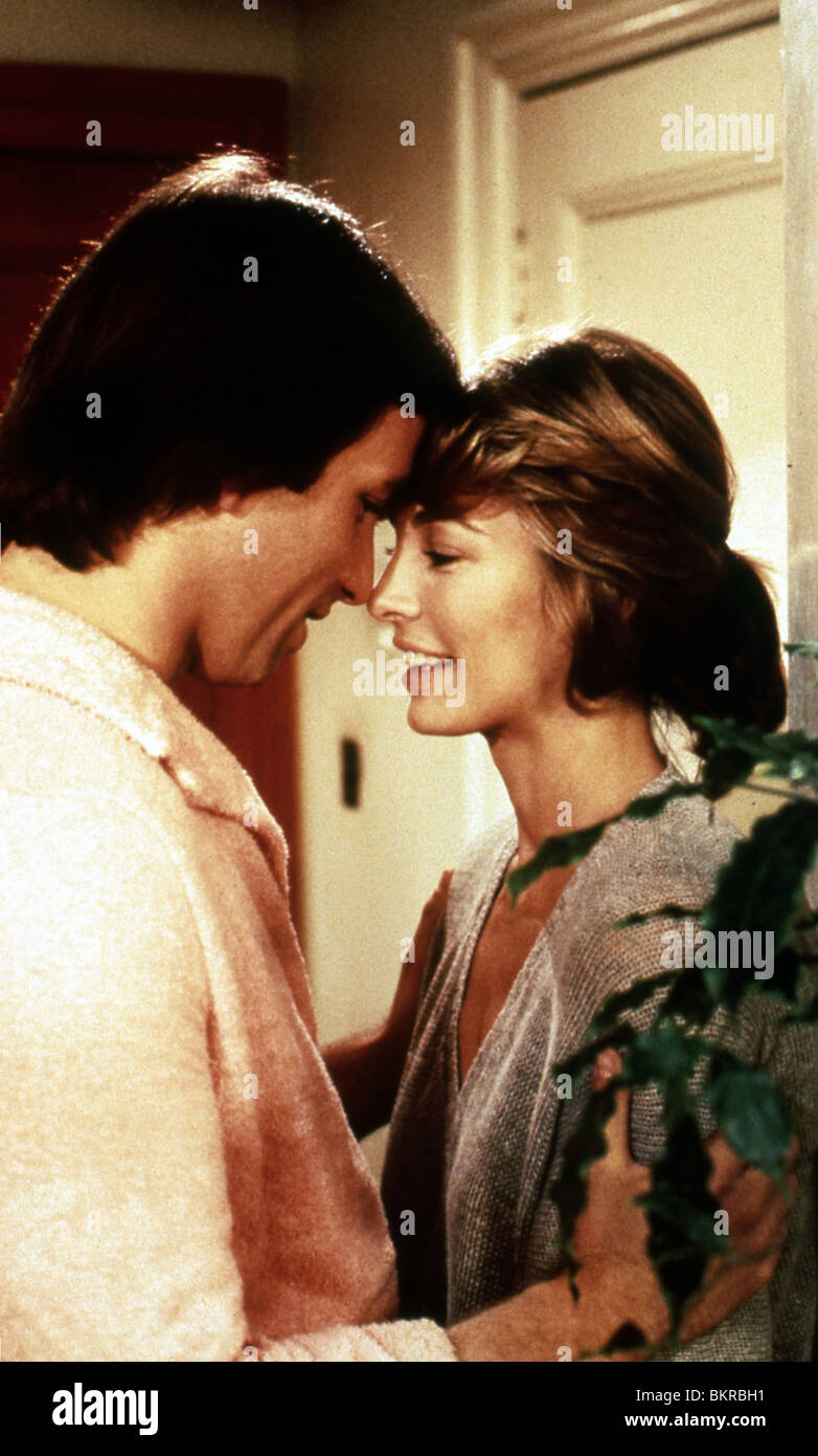 HERO AT LARGE (1980) JOHN RITTER, ANNA ARCHER MARTIN DAVIDSON (DIR