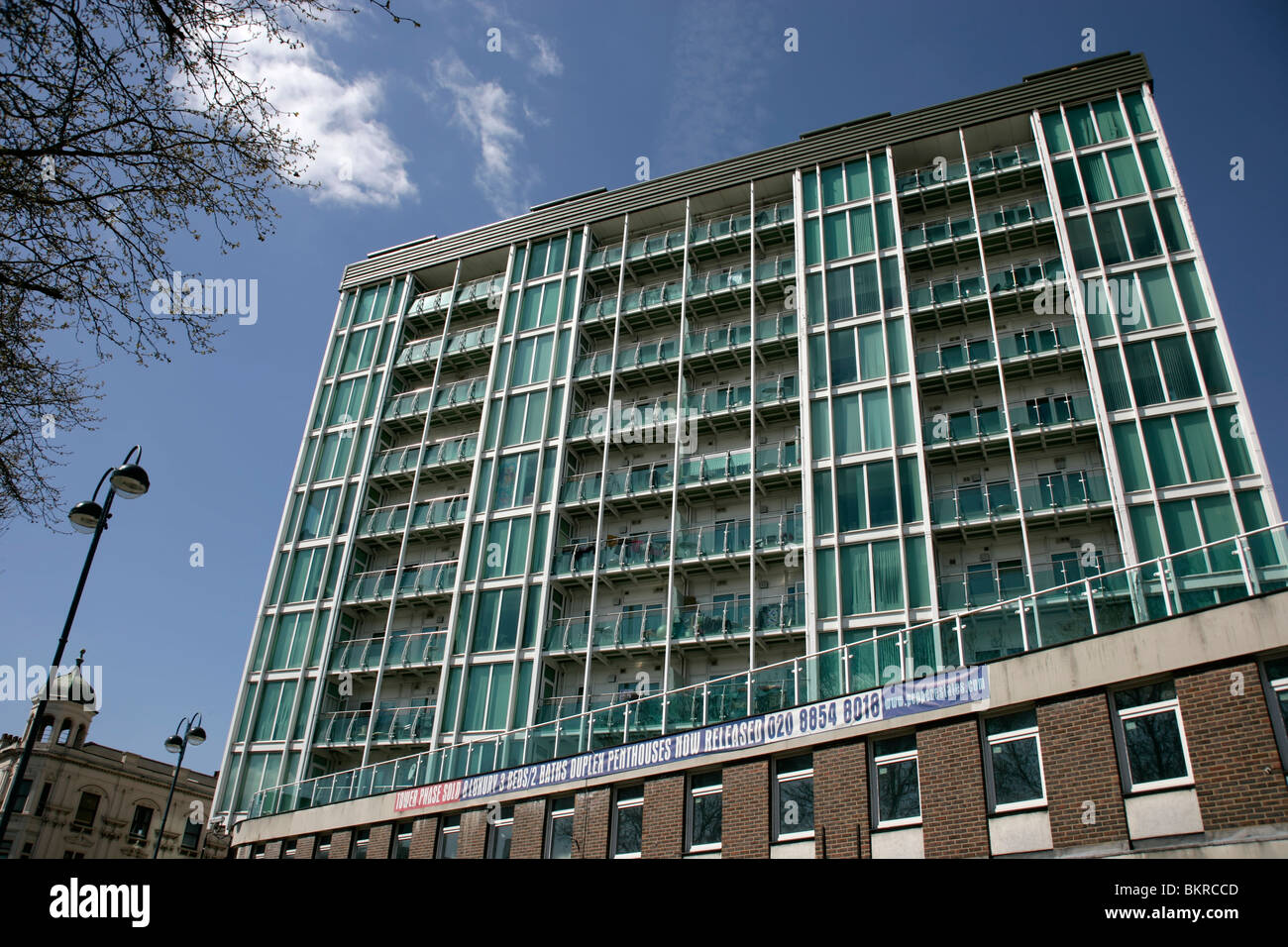 Contemporary flats hires stock photography and images Alamy