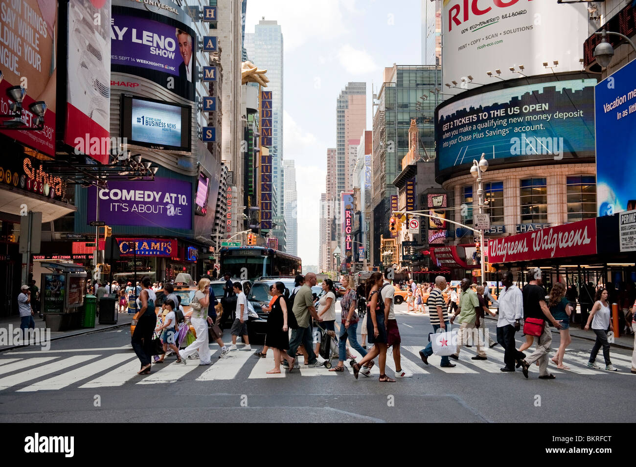 Giving Pedestrians a Head Start Crossing Streets - The New York Times