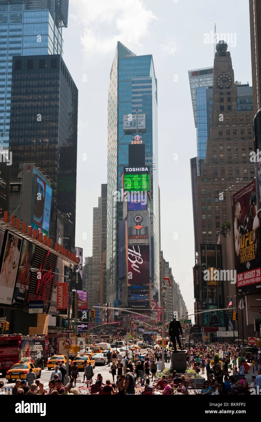 Ramada Renaissance Ramada renaissance times square hi-res stock photography and images - Alamy