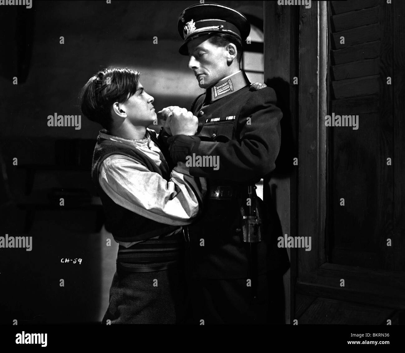 UNDERCOVER (1943) GODFREY TEARLE SERGEI NOLBANDOV (DIR) 001 Stock Photo