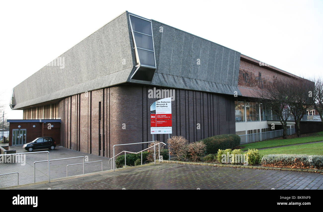 Potteries Museum And Art Gallery Hanley Stoke On Trent Staffs