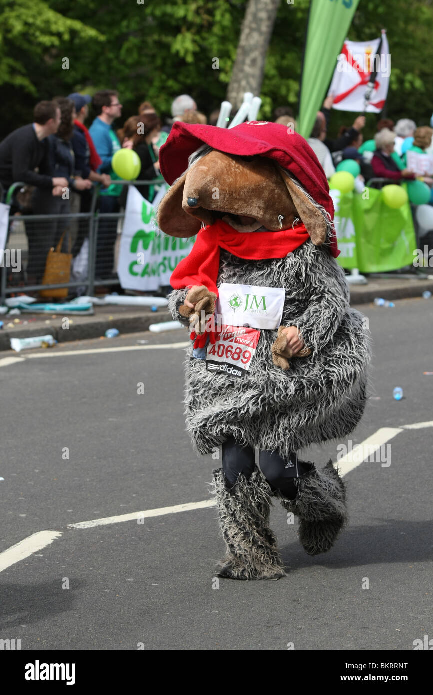 Runner in fancy dress during the 2010 London Marathon Stock Photo