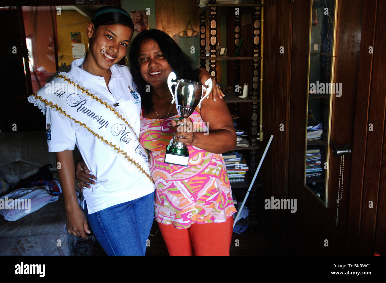 Curacao, runner up of the Miss Curacao election in her home with her mother Stock Photo