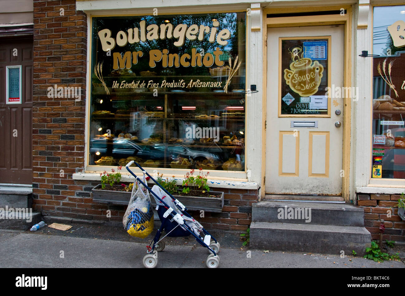 Bakery shop scenes hires stock photography and images Alamy