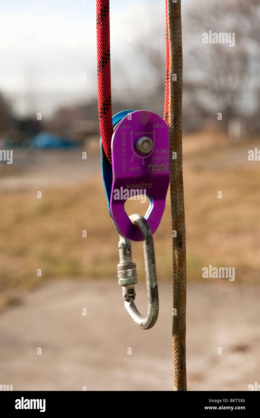 Rescue rope and pulley and carabiner Stock Photo Alamy