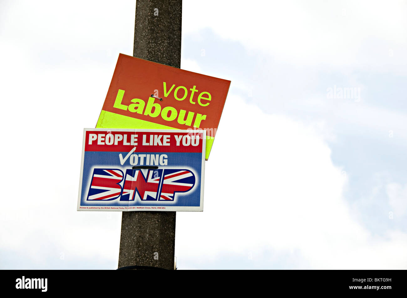bnp british national party and vote labour signs at the uk national elections may 6th 2010 Stock Photo