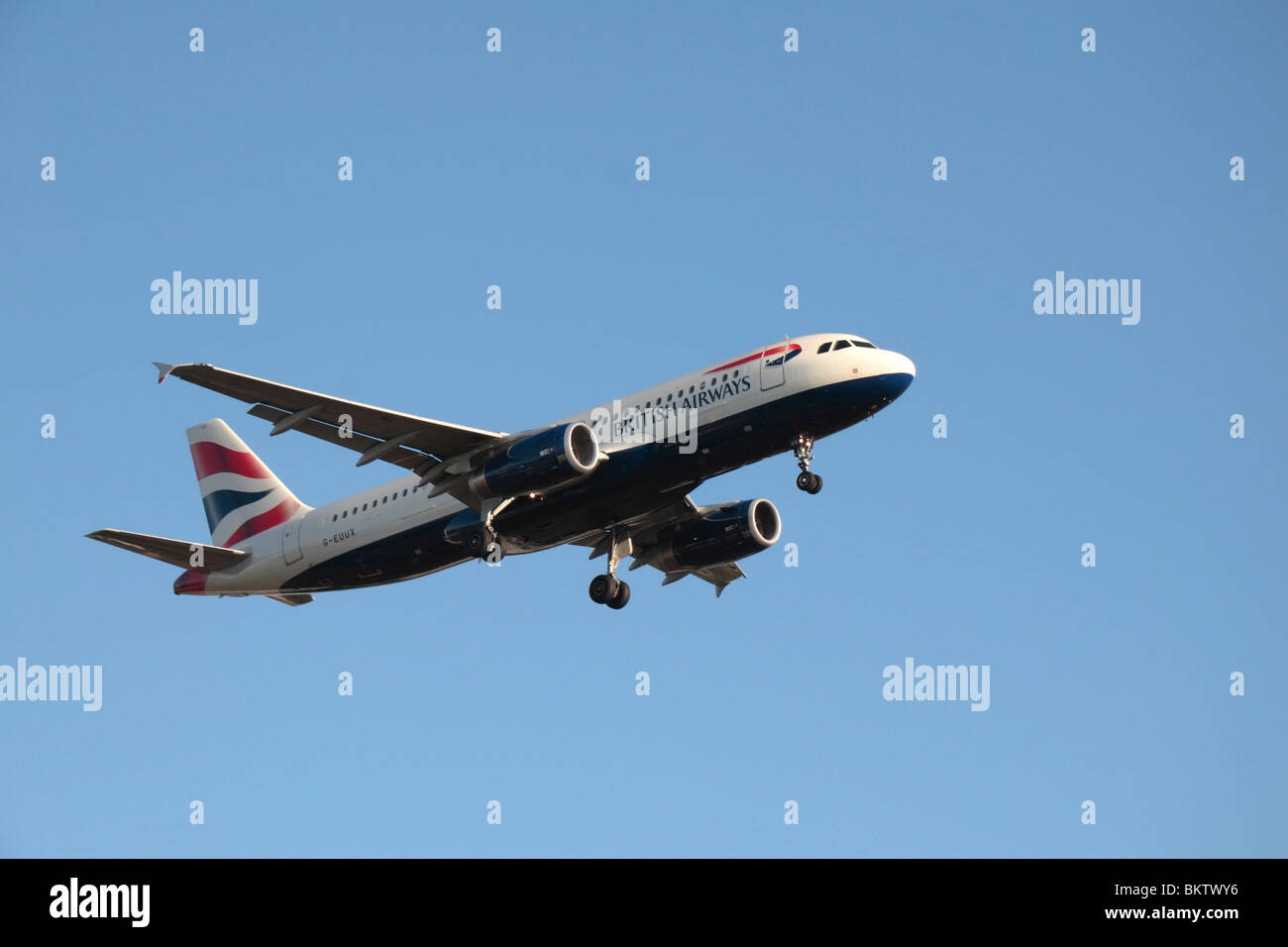 A British Airways Airbus A320-232 coming in to land at London Heathrow, UK.  August 2009. (G-EUUX) Stock Photo