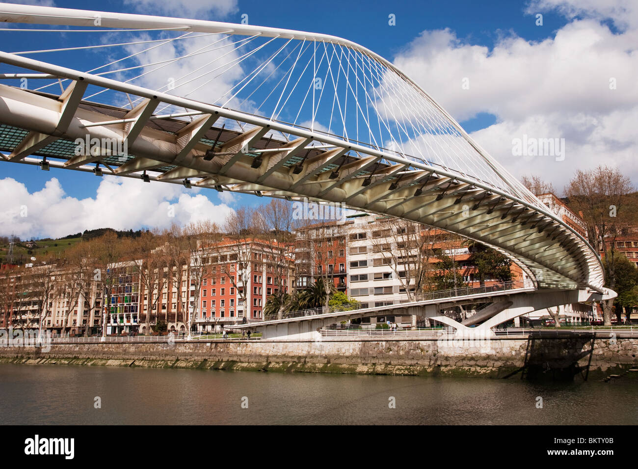 Puente Zubizuri or 'White Bridge' in Bilbao Stock Photo