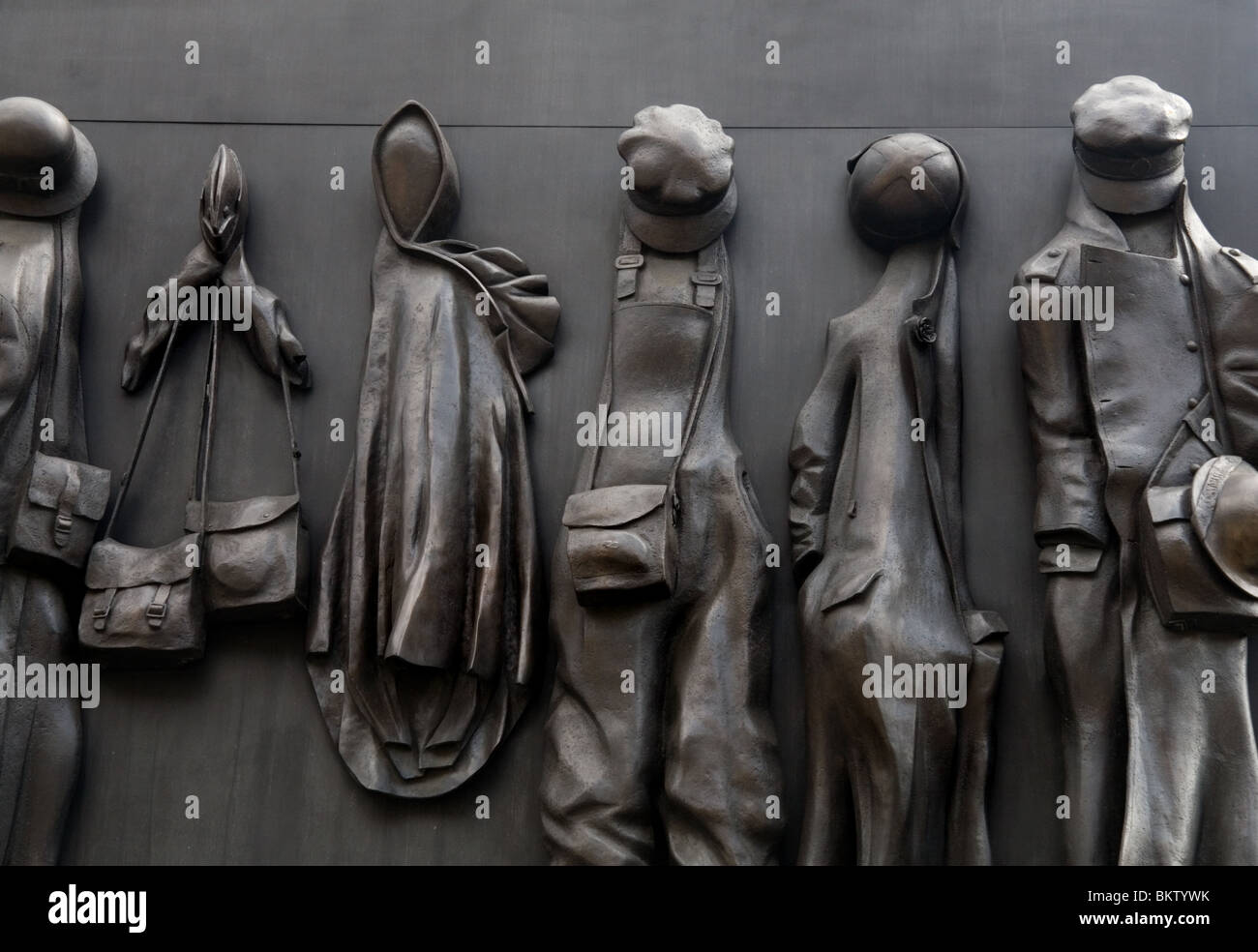 Women of world war ii hi-res stock photography and images - Alamy