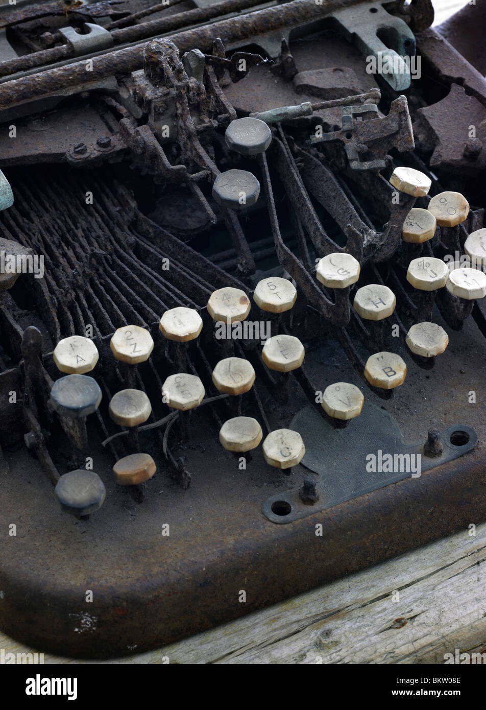 Damaged typewriter hires stock photography and images Alamy