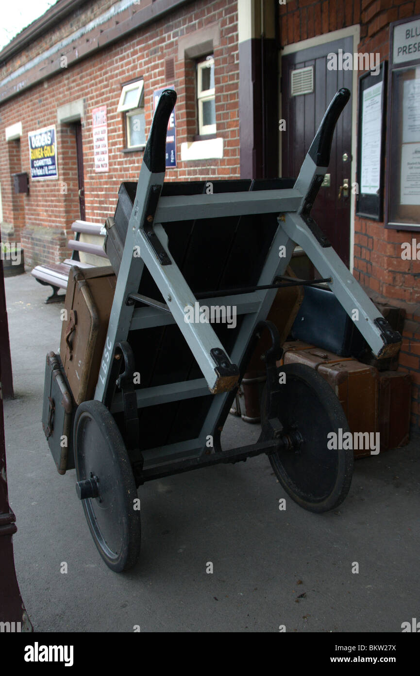 Sack barrow hi-res stock photography and images - Alamy