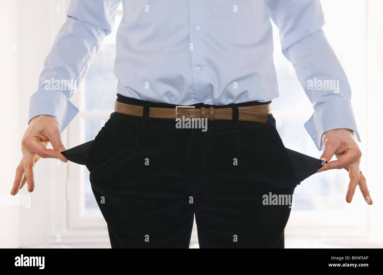 Empty pockets hires stock photography and images Alamy