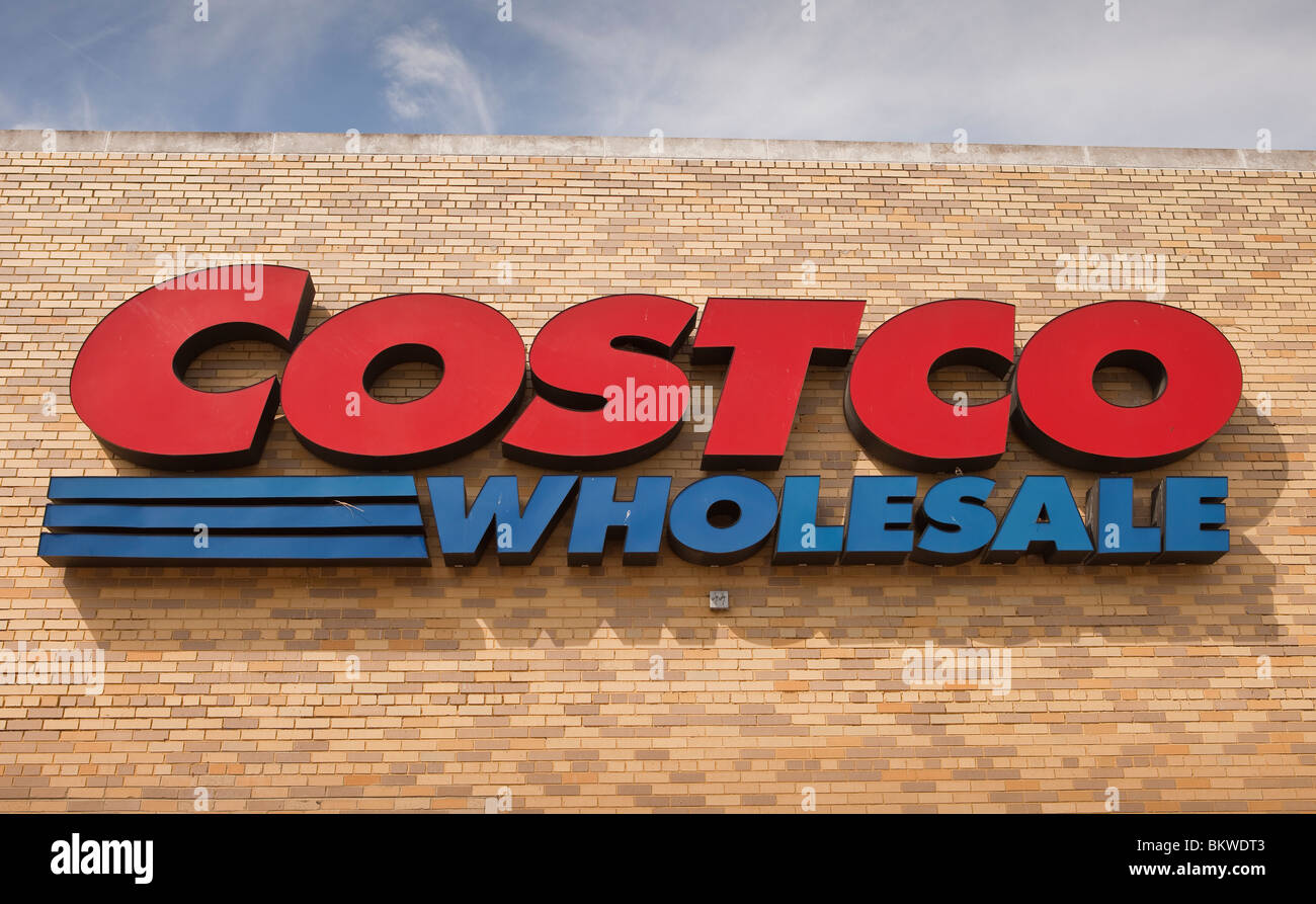 ARLINGTON, VIRGINIA, USA - Costco wholesale store sign. Stock Photo