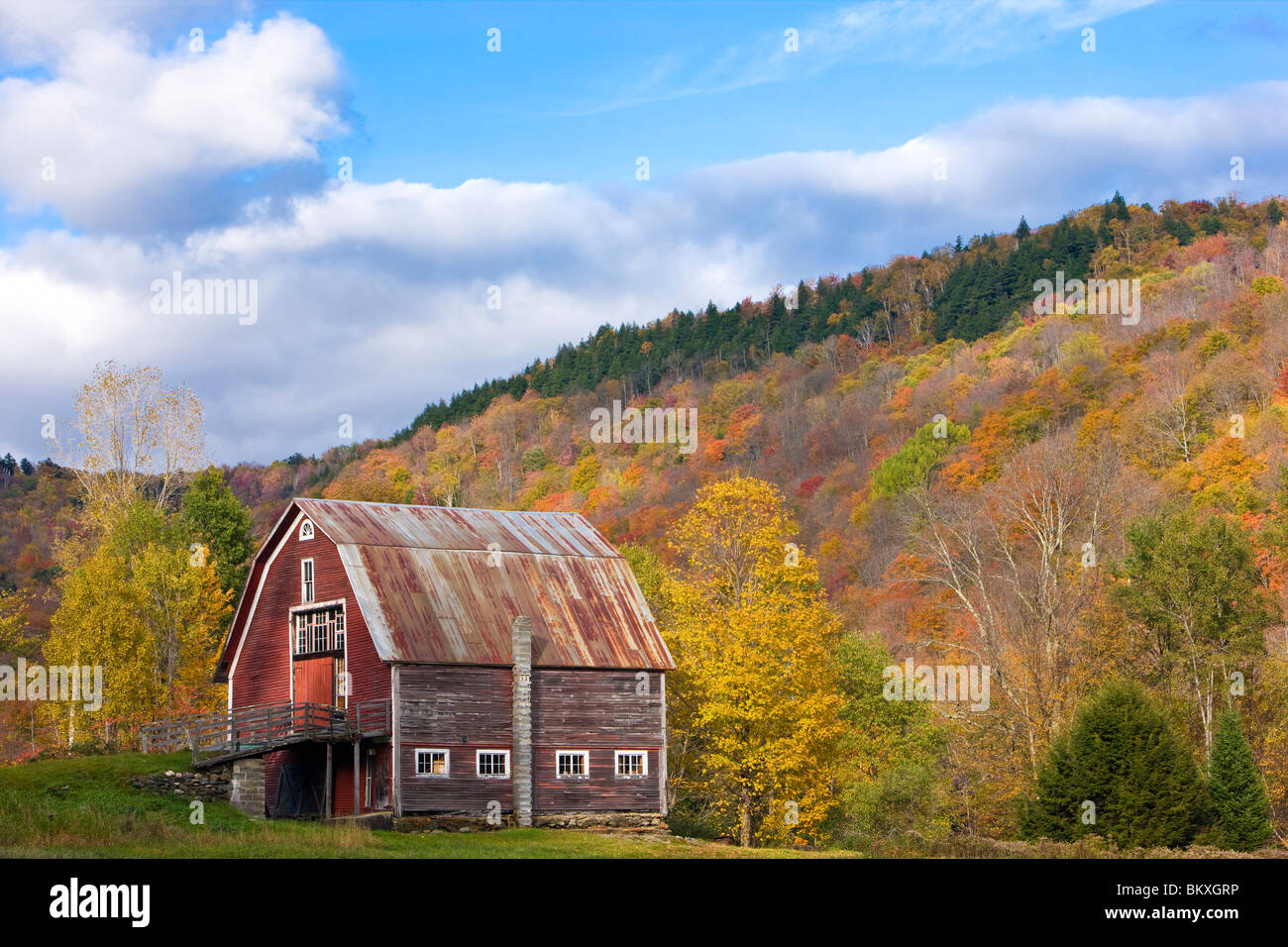 A barn in Vermont's Green Mountains.  Hancock, Vermont. Stock Photo